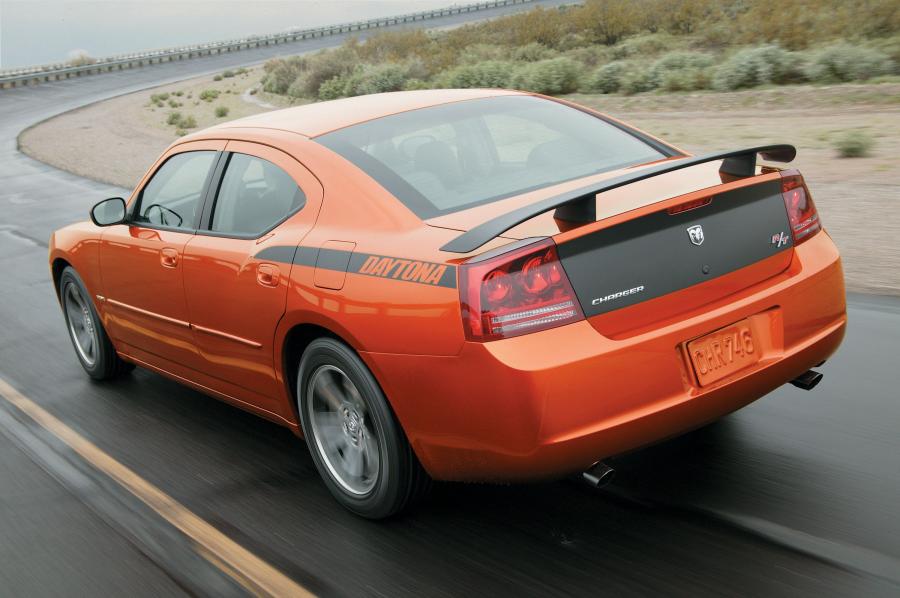 Dodge Charger Daytona R/T 2006 года  (фото 32 из 38)